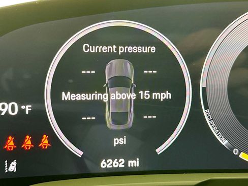 Certified 2025 Porsche Taycan image 15