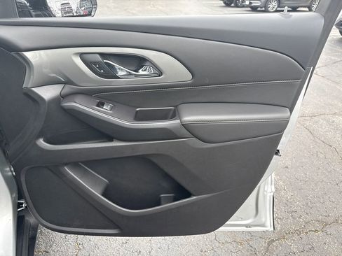 Used 2020 Chevrolet Traverse LS FWD image 35