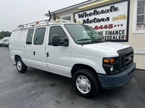 Used 2012 Ford E-150 and Econoline 150 RWD image 2