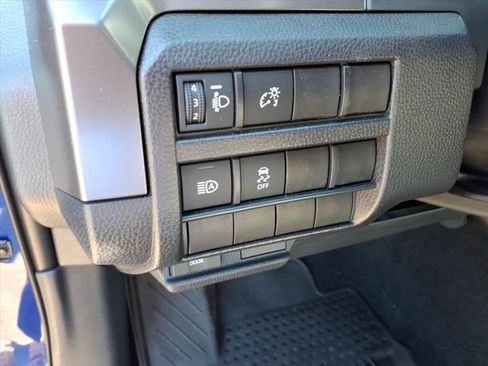 Used 2024 Toyota Tacoma SR5 AWD/4WD image 26