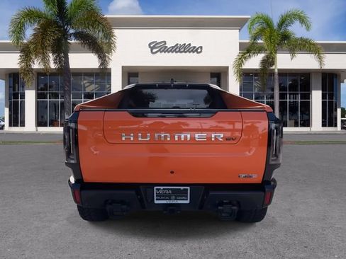 Used 2024 GMC Hummer EV 2X w/ Extreme Off-Road Package AWD/4WD image 12