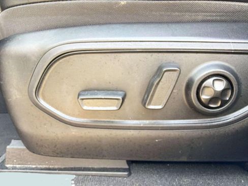 Used 2021 Jeep Grand Cherokee L Limited image 12