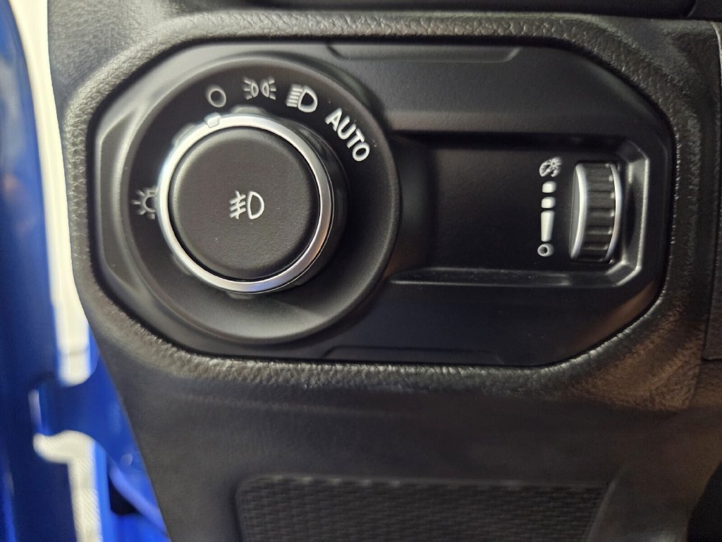 Used 2023 Jeep Wrangler Unlimited Rubicon 392 AWD/4WD image 19