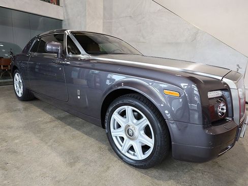 Used 2010 Rolls-Royce Phantom Coupe RWD image 45