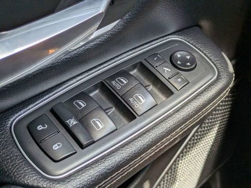 Used 2020 RAM 1500 Laramie w/ Sport Appearance Package AWD/4WD image 22