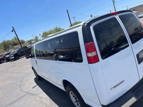 Used 2017 Chevrolet Express 3500 LT w/ LT Preferred Equipment Group RWD image 48