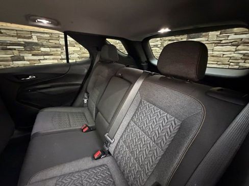 Used 2023 Chevrolet Equinox LT image 29
