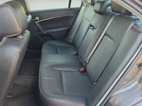 Used 2012 Lincoln MKZ FWD image 19