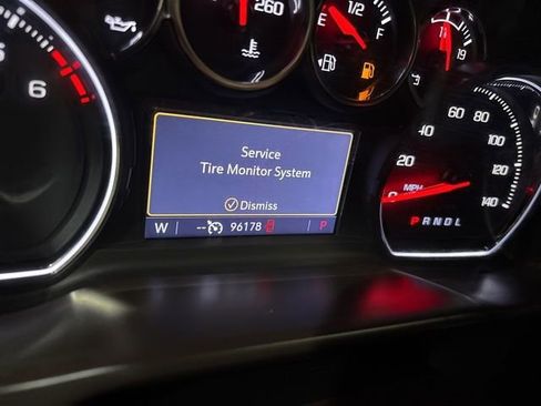 Used 2020 Chevrolet Silverado 1500 LT image 36