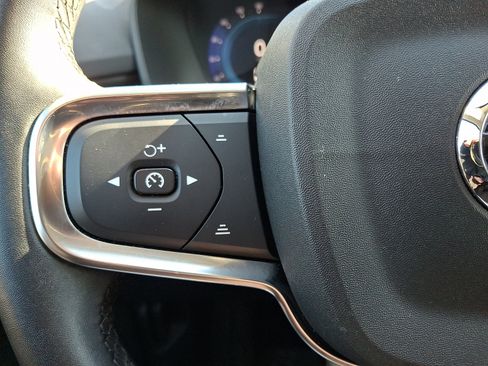 Used 2023 Volvo XC40 B5 Plus w/ Driver Assist Package AWD/4WD image 20