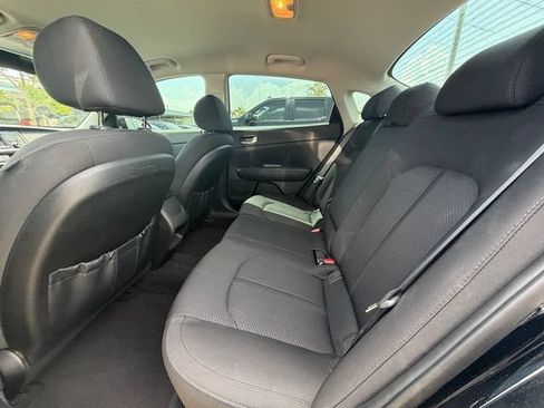 Used 2017 Kia Optima LX FWD image 12