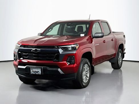 New 2026 Chevrolet Colorado LT w/ LT Convenience Package AWD/4WD image 3