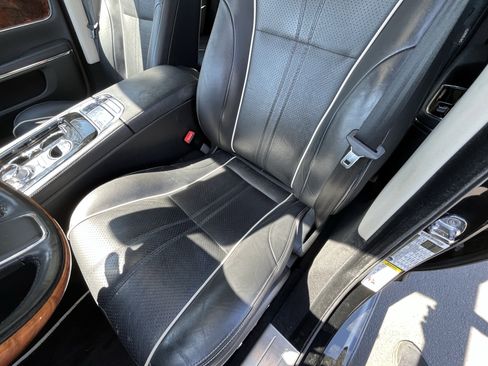 Used 2019 Jaguar XJ R-Sport image 19