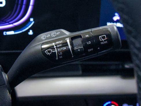 Used 2025 Kia Sportage EX w/ Premium Package image 24