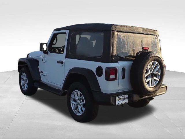 Used 2023 Jeep Wrangler Sport AWD/4WD image 3