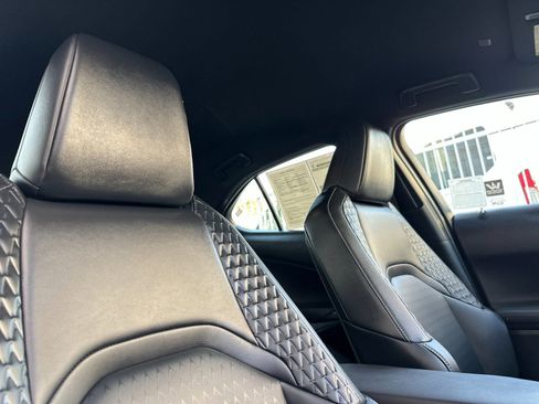 Used 2022 Lexus UX 250h w/ Accessory Package (Z2) image 18