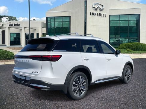 New 2026 INFINITI QX60 Luxe w/ Cargo Package image 6