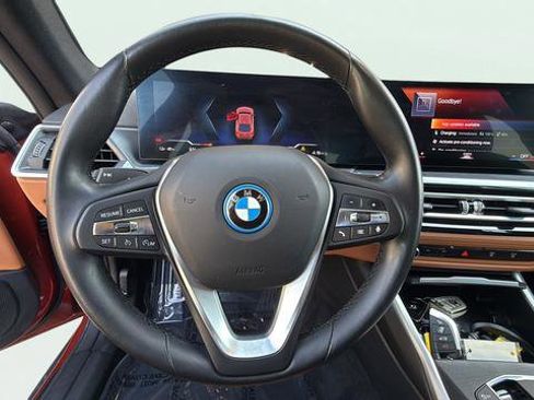 Used 2023 BMW i4 eDrive40 RWD image 16