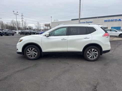 Used 2015 Nissan Rogue SL w/ SL Premium Package image 17