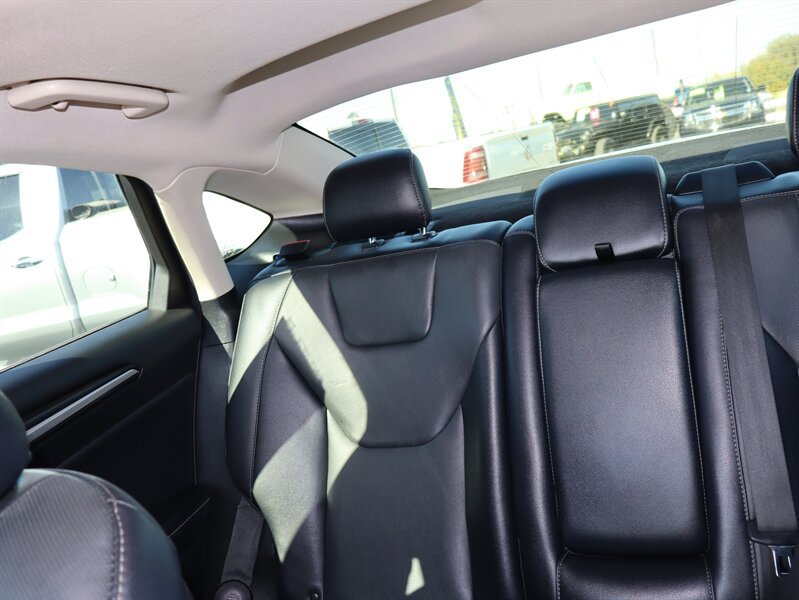 Used 2019 Ford Fusion Titanium AWD/4WD image 27