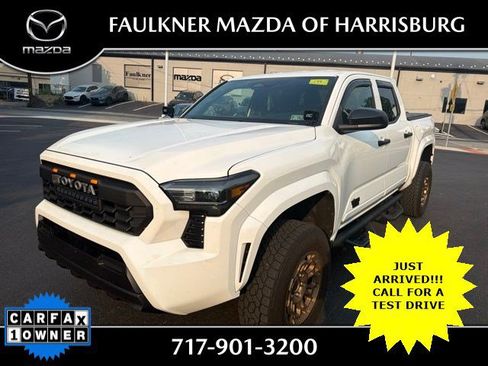 Used 2024 Toyota Tacoma SR RWD image 1
