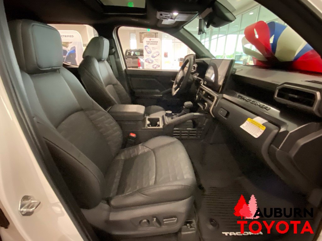 New 2026 Toyota Tacoma TRD Off-Road AWD/4WD image 9