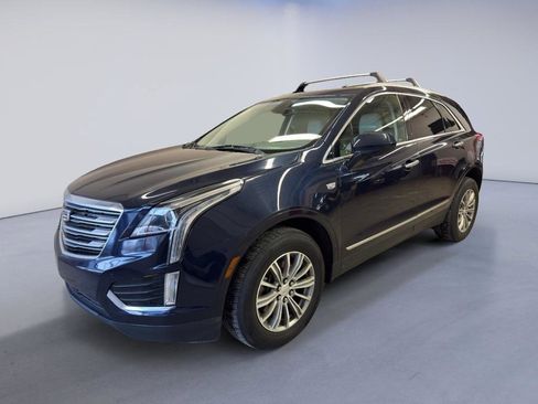 Used 2017 Cadillac XT5 Luxury image 3