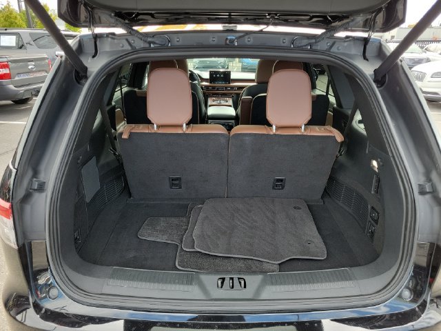 Used 2023 Lincoln Aviator Reserve w/ Elements Package Plus AWD/4WD image 30