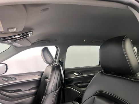 Used 2023 Jeep Grand Cherokee L Limited w/ Trailer Tow Group (B) image 26