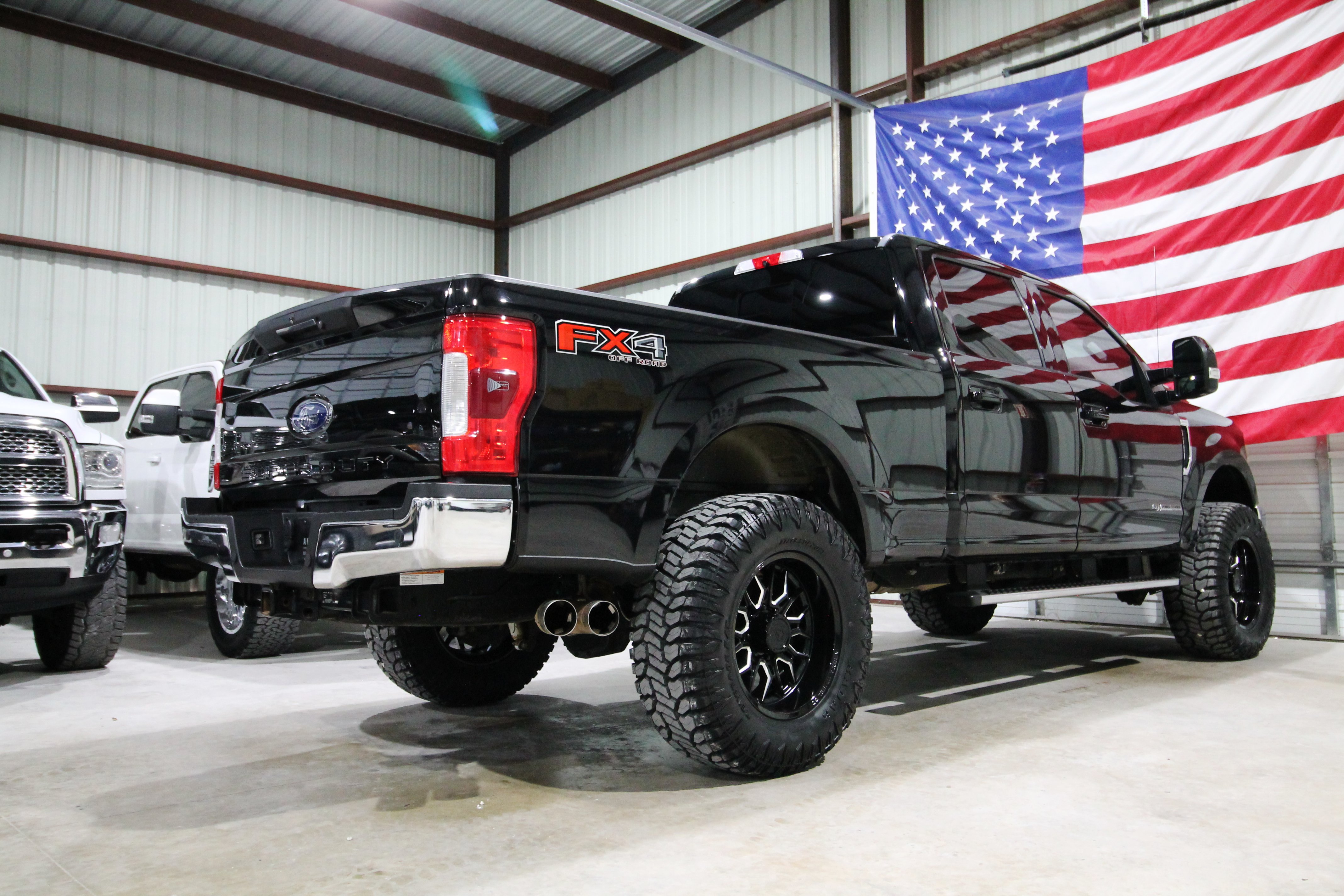 Used 2017 Ford F250 Lariat w/ Lariat Ultimate Package AWD/4WD image 11
