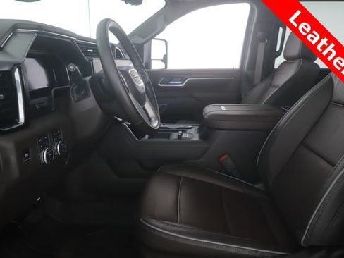 Used 2026 GMC Sierra 3500 Denali w/ Denali Reserve Package AWD/4WD image 17