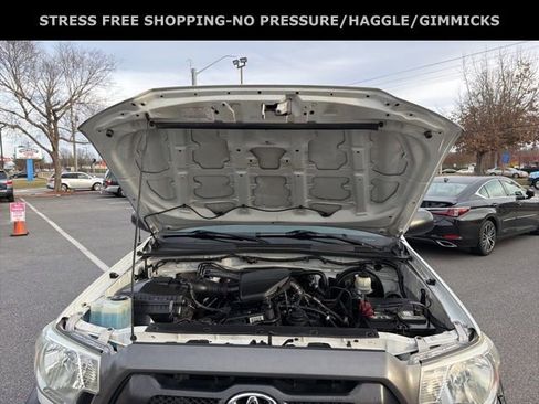 Used 2014 Toyota Tacoma PreRunner w/ Convenience Package image 10