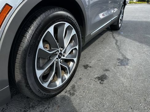 Certified 2023 Lincoln Nautilus Reserve AWD/4WD image 12