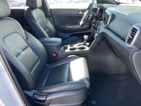 Used 2020 Kia Sportage S image 20