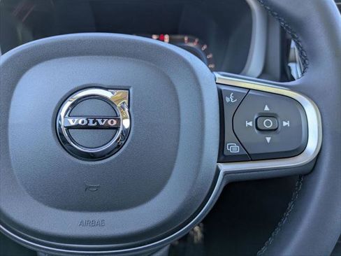 Used 2025 Volvo XC60 B5 Core w/ Protection Package Premier image 15