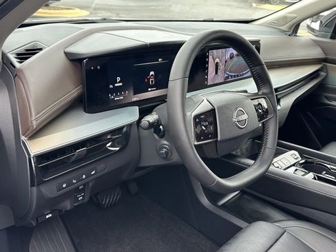 Certified 2025 Nissan Murano Platinum w/ Cargo Package image 34