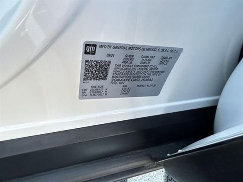 Used 2025 Chevrolet Equinox LT w/ Convenience Package II image 30