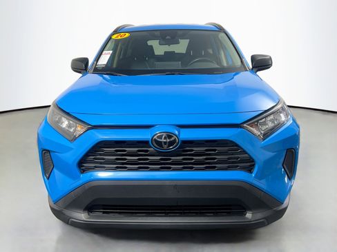 Used 2020 Toyota RAV4 LE image 10