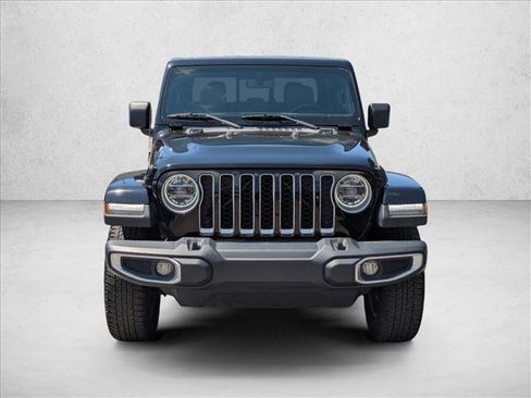 Used 2020 Jeep Gladiator Overland AWD/4WD image 2