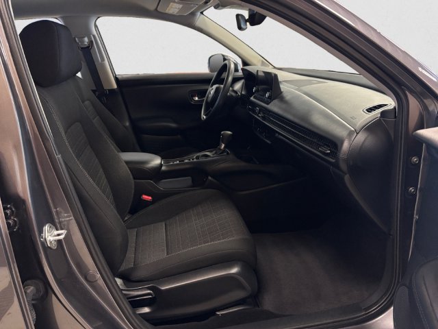 Used 2025 Honda HR-V LX image 16