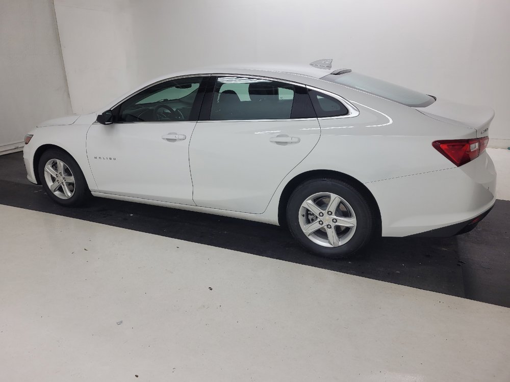 Used 2024 Chevrolet Malibu LT FWD image 3