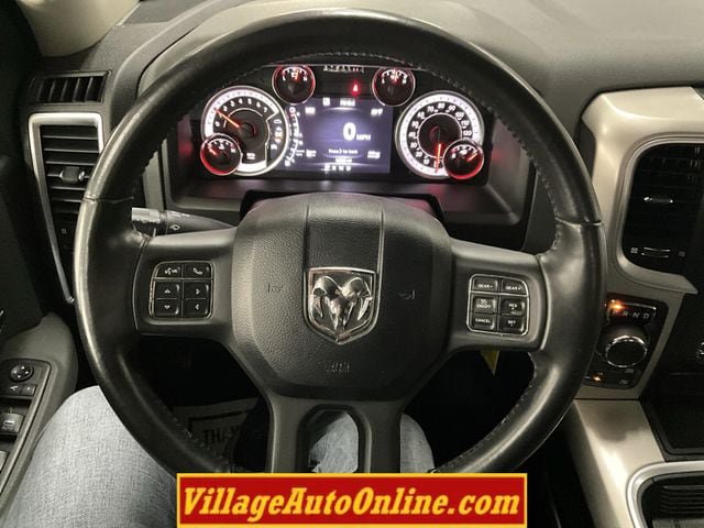Used 2019 RAM 1500 Classic SLT w/ Luxury Group AWD/4WD image 17