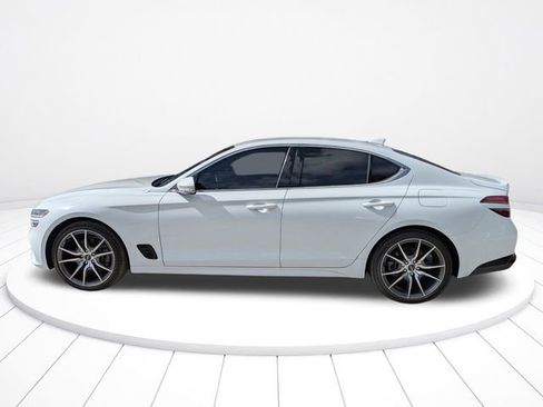 Used 2023 Genesis G70 2.0T image 7