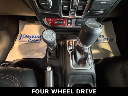 Used 2020 Jeep Gladiator Rubicon AWD/4WD image 19