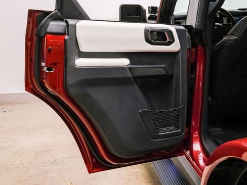 Used 2025 Ford Bronco Heritage Edition AWD/4WD image 81