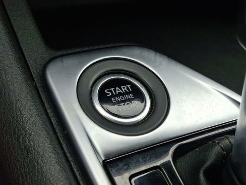 Used 2022 Nissan Sentra SV image 23