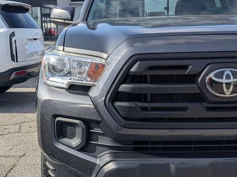 Used 2019 Toyota Tacoma SR w/ SR Convenience Package image 8