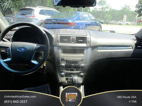 Used 2010 Ford Fusion SE FWD image 7