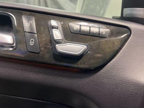 Used 2017 Mercedes-Benz GLS 550 4MATIC image 17