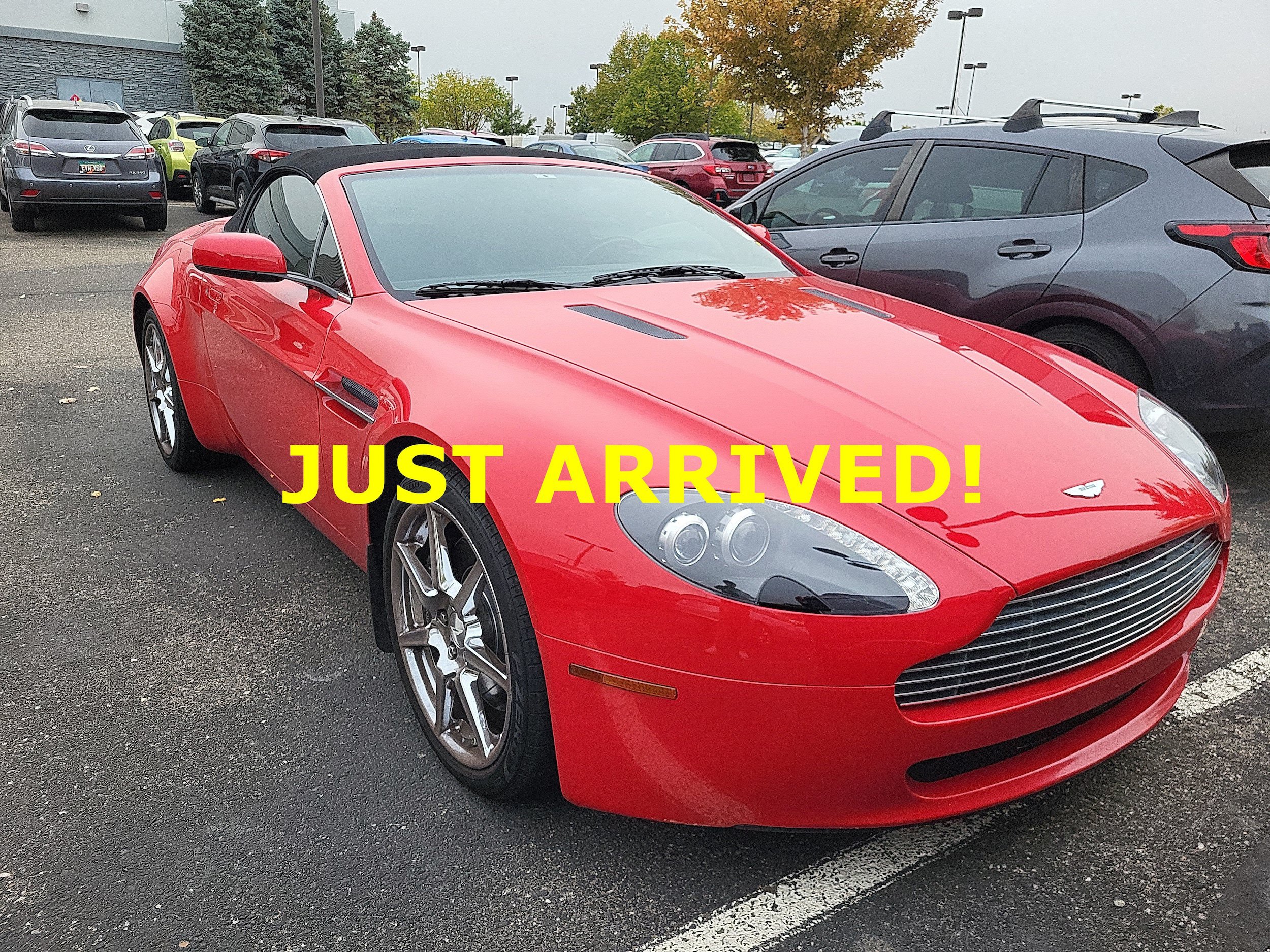 Used 2007 Aston Martin V8 Vantage Roadster RWD image 2